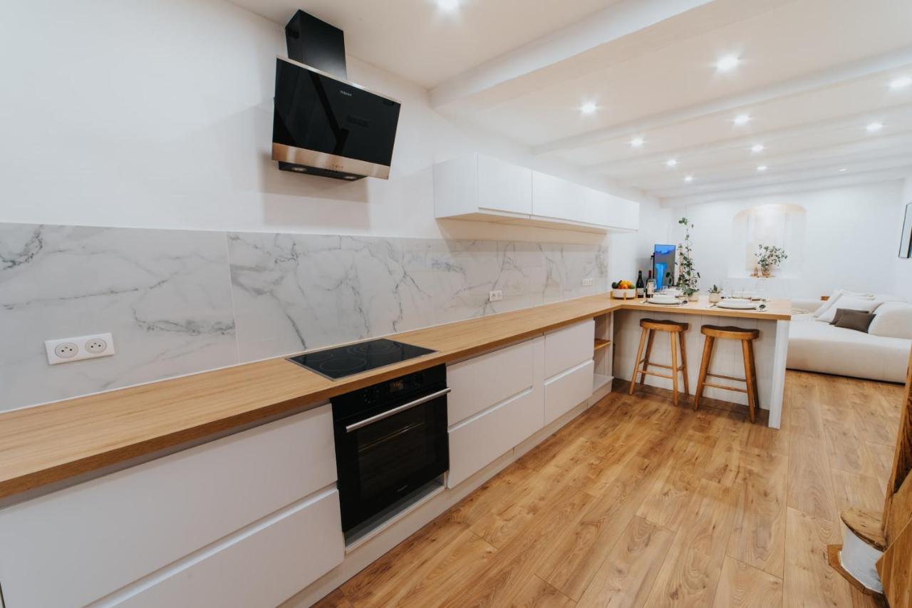 Perfect Family-Oriented And Renovated Townhouse In The Old Antibes Leilighet Eksteriør bilde