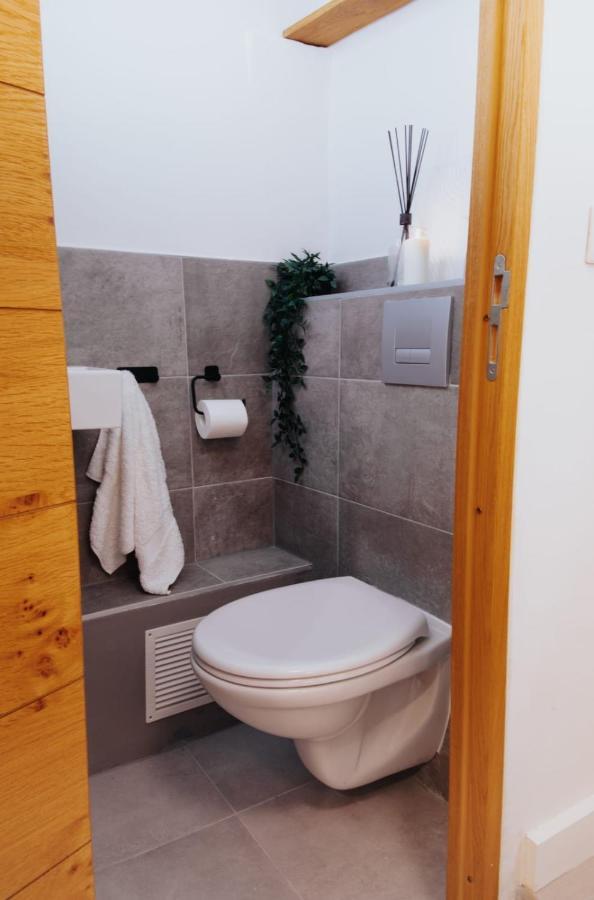 Perfect Family-Oriented And Renovated Townhouse In The Old Antibes Leilighet Eksteriør bilde